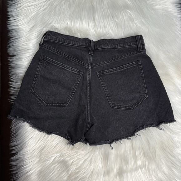 Abercrombie Black The 90’s Relaxed High Rise Cut Offs - Picture 6 of 7